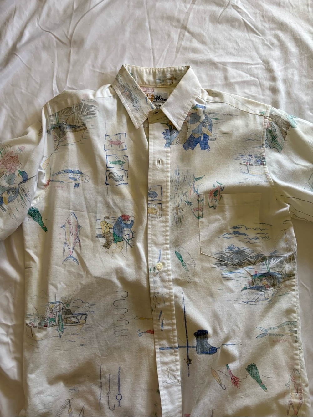 Reyn Spooner Aloha Shirt Vintage Fishing Print Button-Up Shirt - Cream